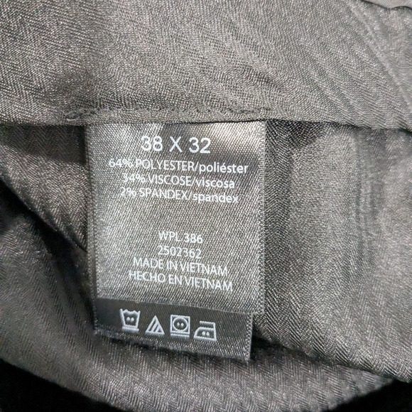 Kenneth Cole men's dress pants. Black, 38/32. - Picture 5 of 9